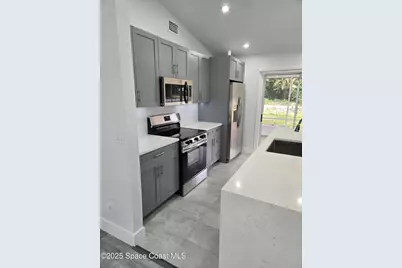 400 Koutnik Road SE, Palm Bay, FL 32909 - Photo 9