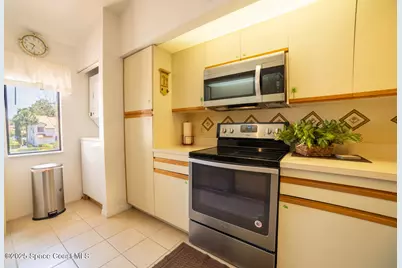 1095 Country Club Drive #725, Titusville, FL 32780 - Photo 7