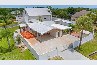 8865 Central Avenue, Micco, FL 32976 - Photo 5