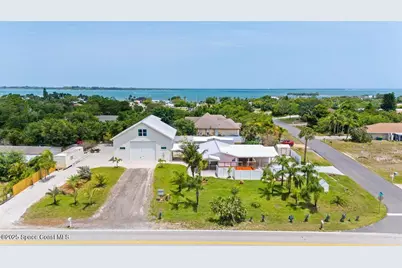 8865 Central Avenue, Micco, FL 32976 - Photo 3