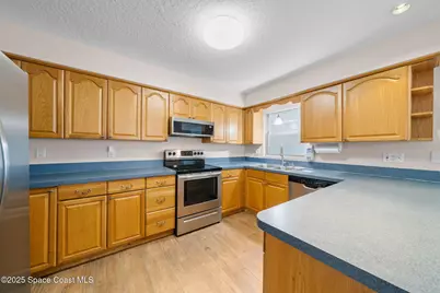 502 Black Horse Street SE, Palm Bay, FL 32909 - Photo 9