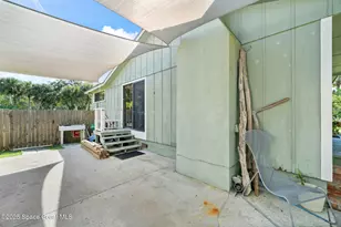 9633 Honeysuckle Dr, Sebastian, FL 32976 - Photo 23