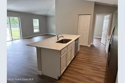 3180 Lakeland Avenue SW, Palm Bay, FL 32908 - Photo 7