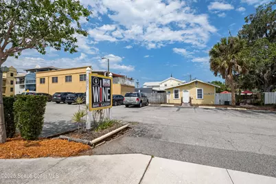 902 Florida Avenue, Cocoa, FL 32922 - Photo 17