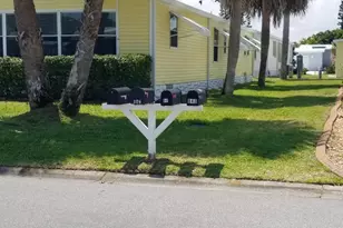 843 Sapodilla Dr, Barefoot Bay, FL 32976 - Photo 3