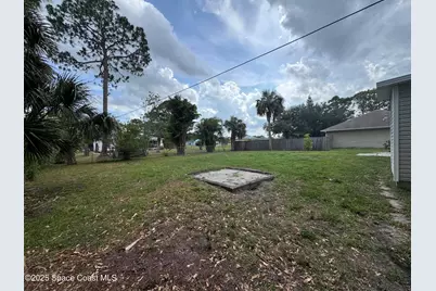 1078 Altamira Street NW, Palm Bay, FL 32907 - Photo 7