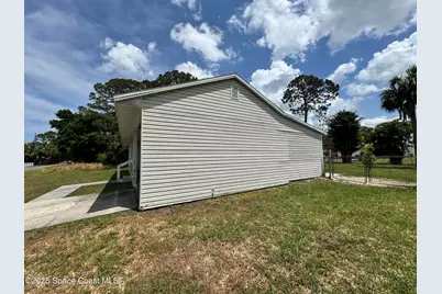 1078 Altamira Street NW, Palm Bay, FL 32907 - Photo 3