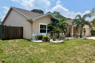 845 Hunters Creek Dr, Melbourne, FL 32904 - Photo 1