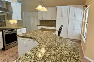 845 Hunters Creek Dr, Melbourne, FL 32904 - Photo 7