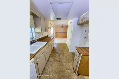 1675 Ashwood Avenue, Titusville, FL 32796 - Photo 5