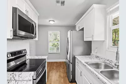 1325 17th Court SW, Vero Beach, FL 32962 - Photo 15