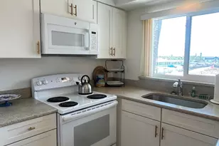 22 Tulip Ave, Cocoa Beach, FL 32931 - Photo 5