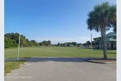 7135 Floridana Avenue, Melbourne Beach, FL 32951 - Photo 23