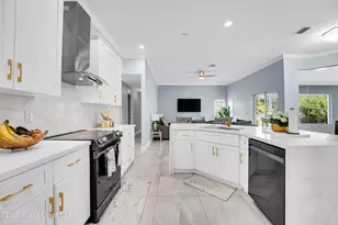 6107 NW Gause Ave, Port Saint Lucie, FL 34986 - Photo 9