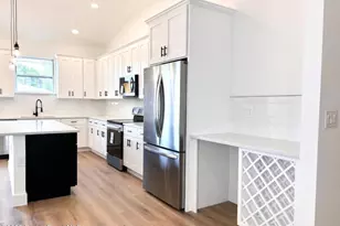 410 Flat River St SW, Palm Bay, FL 32908 - Photo 11