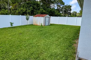 872 Ravenswood St SE, Palm Bay, FL 32909 - Photo 15