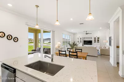 743 Veridian Circle NW, Palm Bay, FL 32907 - Photo 5