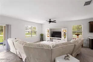 1093 Wabash Rd SE, Palm Bay, FL 32909 - Photo 9