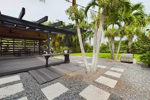 1445 Bayshore Dr, Cocoa Beach, FL 32931 - Photo 23