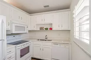 76 Royal Oak Dr, Vero Beach, FL 32962 - Photo 5