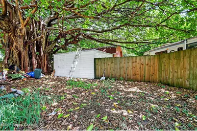 6581 Hillside Lane, Lake Worth, FL 33467 - Photo 33