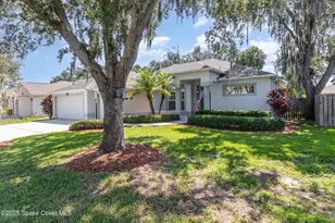 2343 Woodfield Cir, Melbourne, FL 32904 - Photo 3