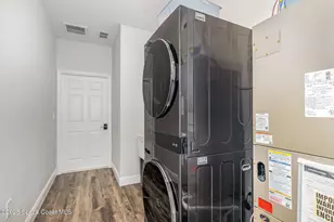 728 Daysland Ave SW, Palm Bay, FL 32908 - Photo 13