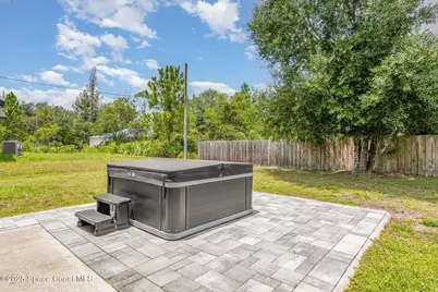 728 Daysland Avenue SW, Palm Bay, FL 32908 - Photo 15