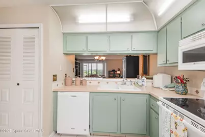 307 La Paloma Lane, Titusville, FL 32780 - Photo 7