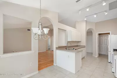 13206 Biscayne Drive, Grand Island, FL 32735 - Photo 7