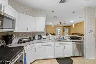 336 Horseshoe Bend Circle #197, Cocoa, FL 32926 - Photo 9