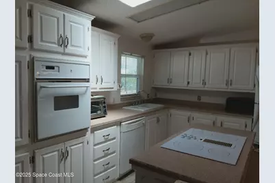 1335 Barefoot Circle, Barefoot Bay, FL 32976 - Photo 15