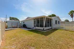 858 Bianca Dr NE, Palm Bay, FL 32905 - Photo 7