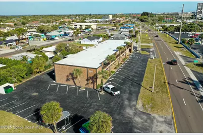 320 N Atlantic Avenue, Cocoa Beach, FL 32931 - Photo 23