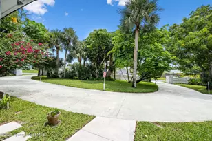 180 Ibis Dr, Melbourne Beach, FL 32951 - Photo 3