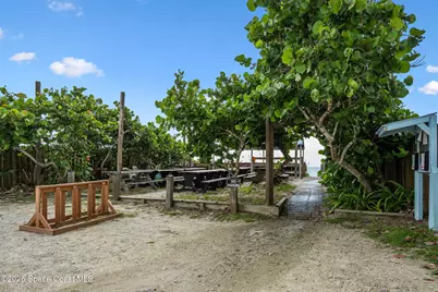 180 Ibis Drive, Melbourne Beach, FL 32951 - Photo 9