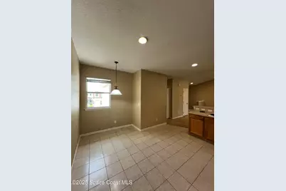 1040 Venetian Drive #203, Melbourne, FL 32904 - Photo 9