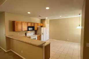 1040 Venetian Dr, Melbourne, FL 32904 - Photo 7