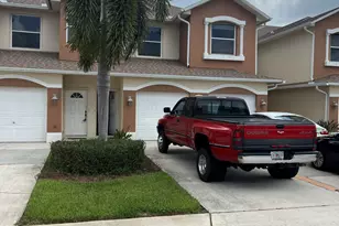 1040 Venetian Dr, Melbourne, FL 32904 - Photo 1