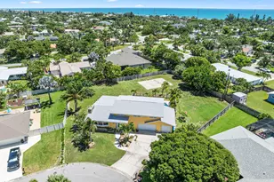 605 Citrus Ct, Melbourne Beach, FL 32951 - Photo 3