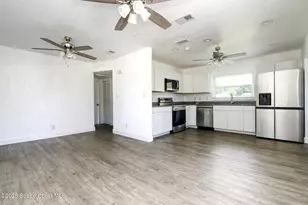 356 Vesta Cir, Melbourne, FL 32901 - Photo 3