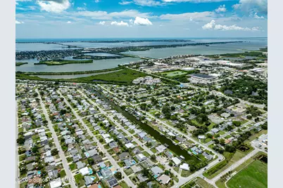 421 4th Street, Merritt Island, FL 32953 - Photo 57