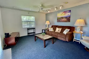 594 N Wickham Rd, Melbourne, FL 32935 - Photo 7