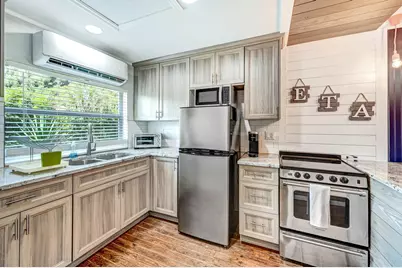 1704 Oak Street, Melbourne, FL 32901 - Photo 9