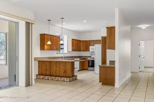 805 W Central Blvd, Cape Canaveral, FL 32920 - Photo 11