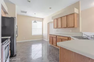 1752 Valcourt St NW, Palm Bay, FL 32907 - Photo 5