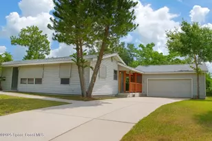 581 Borraclough Ave, Palm Bay, FL 32907 - Photo 1