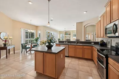 115 Ridgemont Circle SE, Palm Bay, FL 32909 - Photo 9