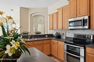 115 Ridgemont Cir SE, Palm Bay, FL 32909 - Photo 11