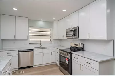 366 Ocean Spray Avenue, Satellite Beach, FL 32937 - Photo 9